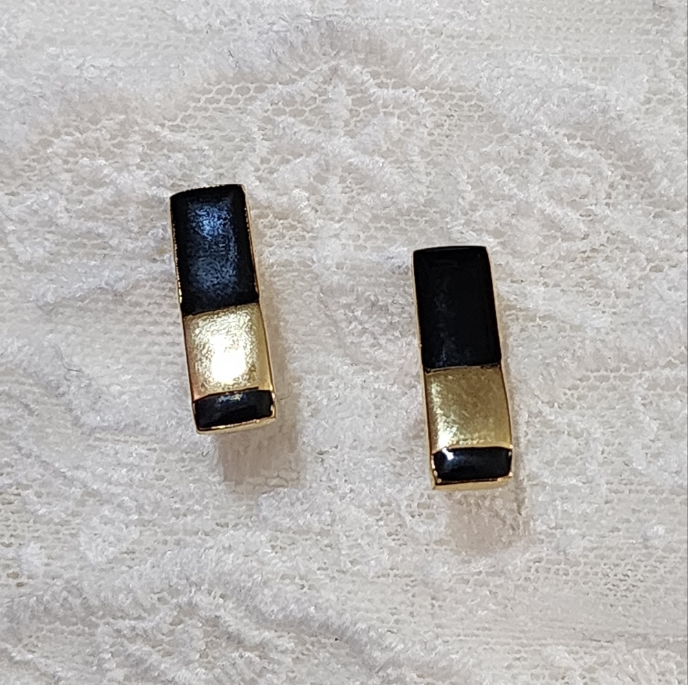 Vintage Signed Napier Black Enamel and Gold Toned Pierced Earrings